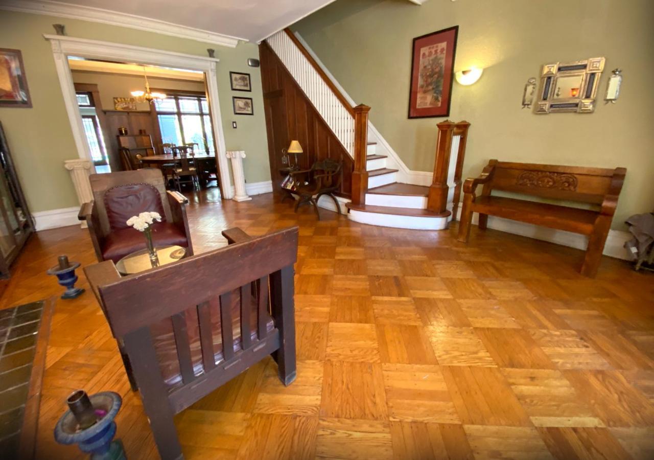Spacious Bedroom In A Brooklyn House Shared With Host นิวยอร์ก ภายนอก รูปภาพ